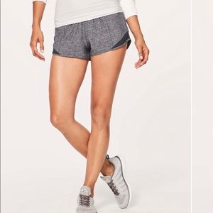 Lululemon Hotty Hot Shorts II 2.5”